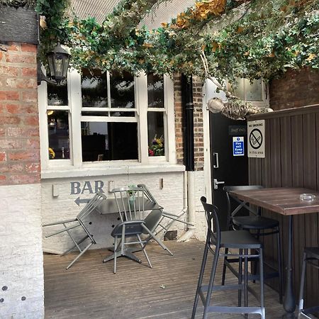 Golden Fleece York Exterior foto